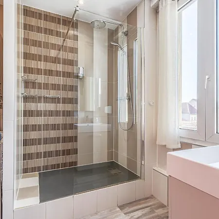 Apartment Le Maginot: Spacious Near Pompidou *