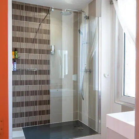 Le Maginot: Spacious Near Pompidou Apartment