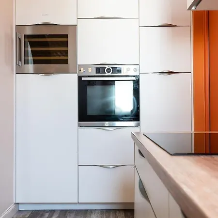 Le Maginot: Spacious Near Pompidou Apartment *