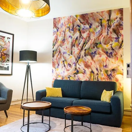 Apartment Le Maginot: Spacious Near Pompidou