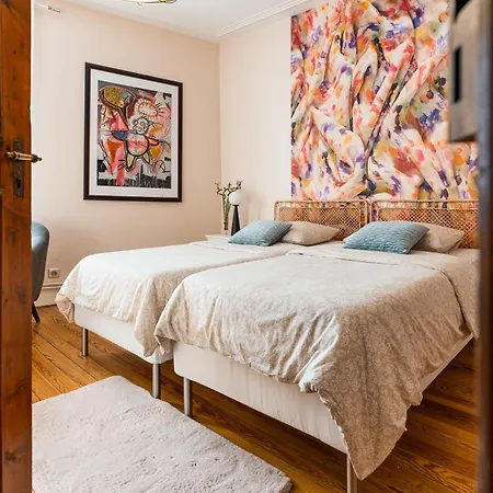 Apartment Le Maginot: Spacious Near Pompidou *