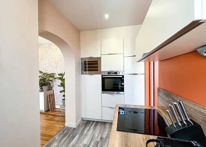 Le Maginot: Spacious Near Pompidou Apartment