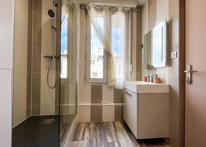 Le Maginot: Spacious Near Pompidou Apartment