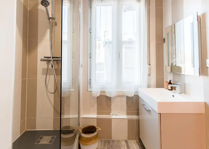 Le Maginot - Magnifique De 75m2 - Deux - 4 Lits Simple -position Centre Ville, Pompidou, Nouvelle - 2 A 4 Personnes Metz